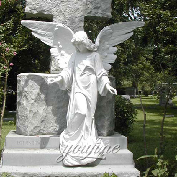 Памятник с ангелом на могилу